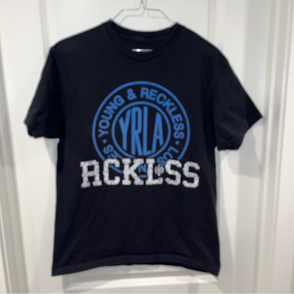Young & Reckless Recked Medallion graphic T-Shirt men size L black short sleeves